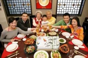 团圆饭：养父母的最终结局