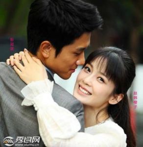 彭冠英的妻子是谁？什么时候结婚的？了解他的家庭背景和一家三口的幸福生活