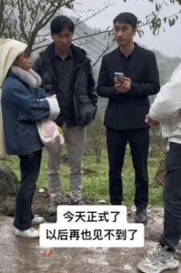 年轻网红接连逝世引发喝酒危机揭示生命脆弱