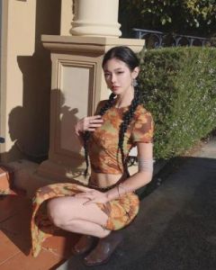 探秘悉尼初代网红Fiona Xue：颜值与才华并存的传奇女性