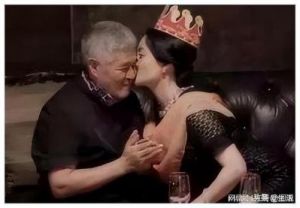 《乡村爱情》中的王大拿包括杨晓燕：从逆境到爱情的动人成长故事